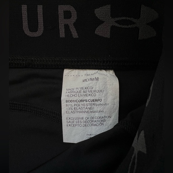 GENTLY used Under Armour Crop Leggings, Medium - Picture 4 of 5